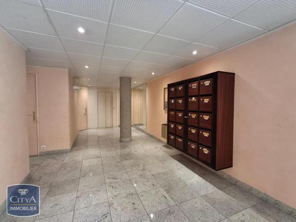 Appartement à louer 4 pièces 92.96m² Clermont-Ferrand (63000)