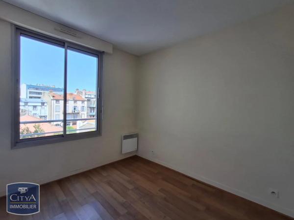 Appartement à louer 4 pièces 92.96m² Clermont-Ferrand (63000)