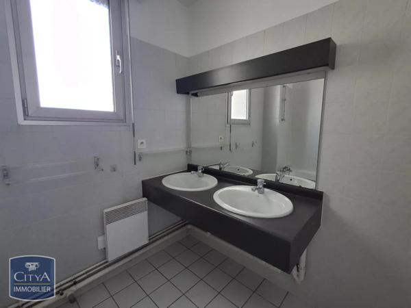 Appartement à louer 4 pièces 92.96m² Clermont-Ferrand (63000)