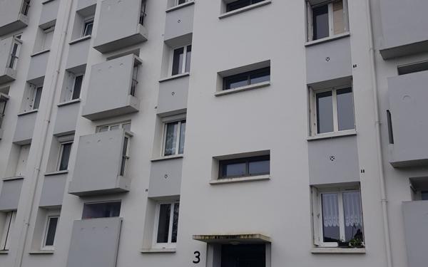 Appartement à vendre    4 pièces • 62 m2 Guingamp