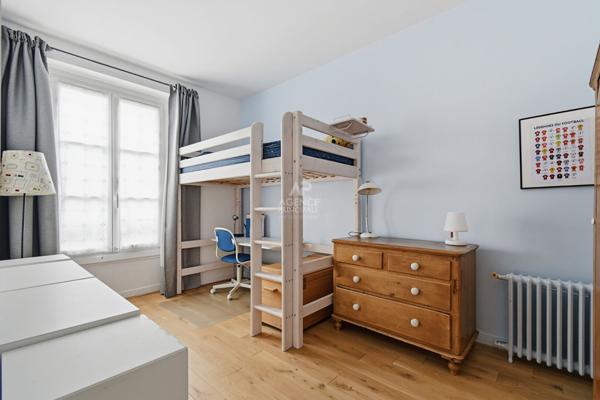 Appartement Saint Germain En Laye 6 pièces - hyper centre - 120 m2 1 090 000 € **  - Référence  18578