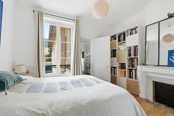 Appartement Saint Germain En Laye 6 pièces - hyper centre - 120 m2 1 090 000 € **  - Référence  18578