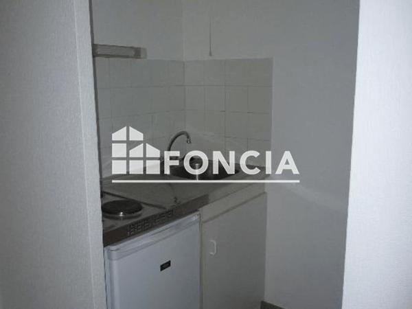 Location Studio 22.15 m² - 5 BIS C RUE JEAN JAURES Poitiers 86000