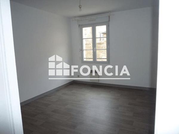 Location Studio 22.15 m² - 5 BIS C RUE JEAN JAURES Poitiers 86000