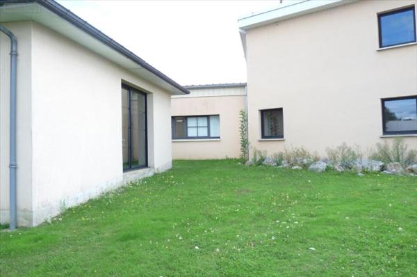 Fonds et/ou murs commerciaux à vendre à Mayenne en Mayenne (53100), ref : 53075-FC1