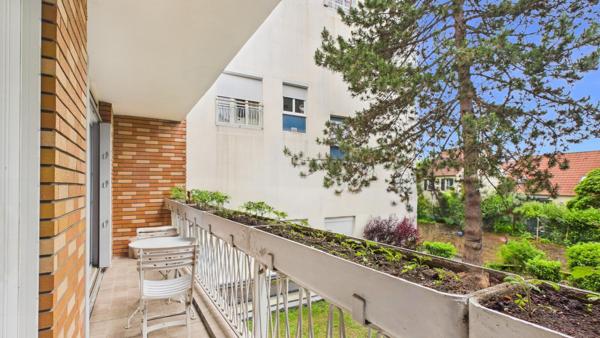 Quartier Le Plateau, T5 avec balcon en parfait état