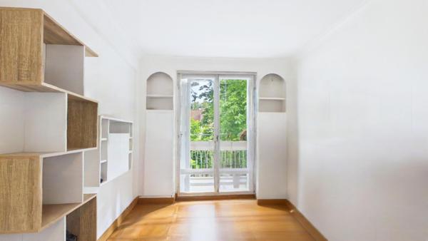 Quartier Le Plateau, T5 avec balcon en parfait état