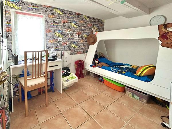 Maison de ville Sollies Pont 4 pièce(s) 103 m2 3 chambres proche commodité centre ville toulon var maison village a vendre acheter