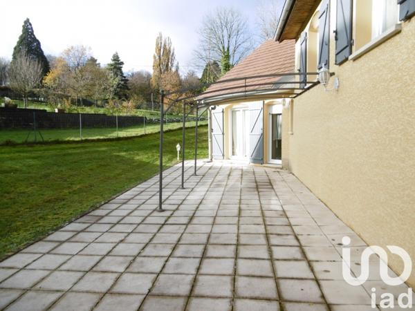 Maison 4 pièces de 125 m² à Beaucourt (90500)