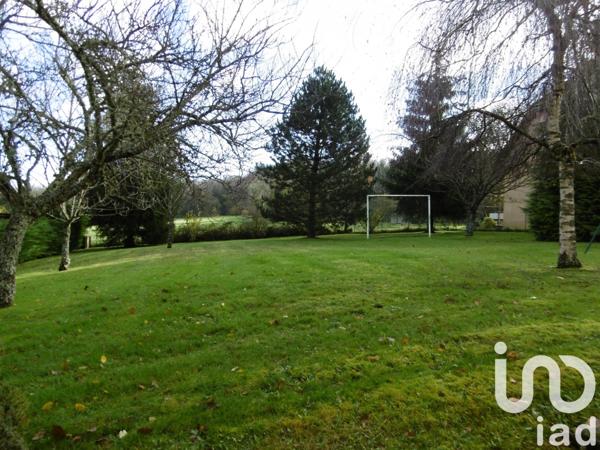 Maison 4 pièces de 125 m² à Beaucourt (90500)