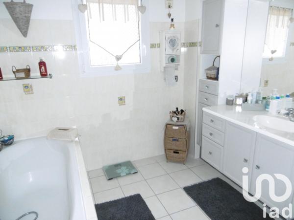 Maison 4 pièces de 125 m² à Beaucourt (90500)