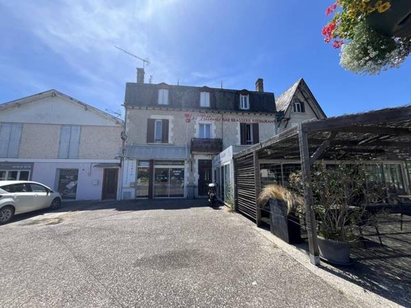 Immeuble 276 120 € Biars-sur-Cère 520 m² DPE E