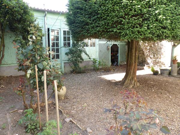 A VENDRE : MAISON AU COEUR DE LA FLECHE, IDEALEMENT SITUEE