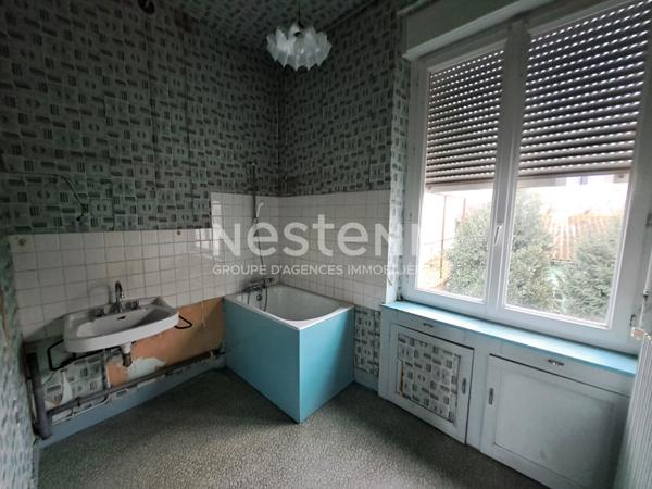 A VENDRE : MAISON AU COEUR DE LA FLECHE, IDEALEMENT SITUEE