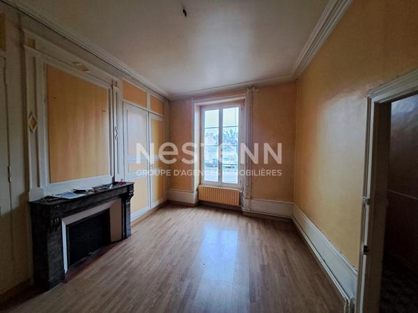 A VENDRE : MAISON AU COEUR DE LA FLECHE, IDEALEMENT SITUEE