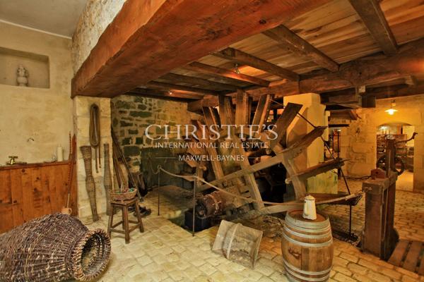 Hôtel-restaurant de charme à vendre entre Pons et Jonzac