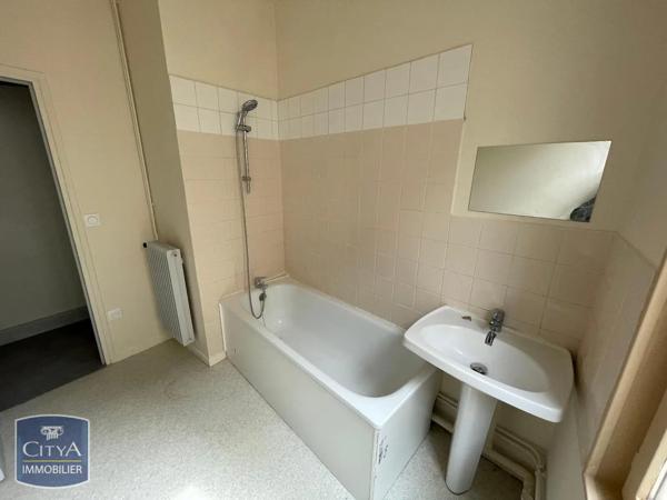 Appartement à louer 2 pièces 36.87m² Châlons-en-Champagne (51000)