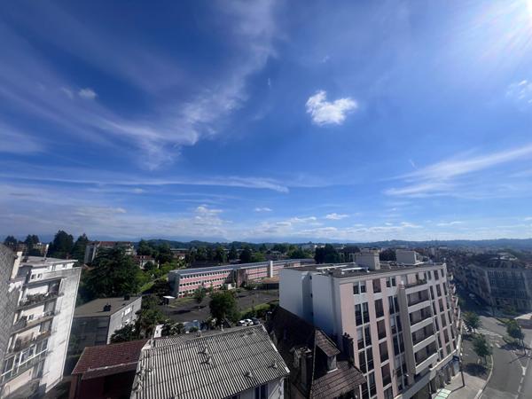 Centre ville Pau , appartement 3 chambres parking en sous sol et cave