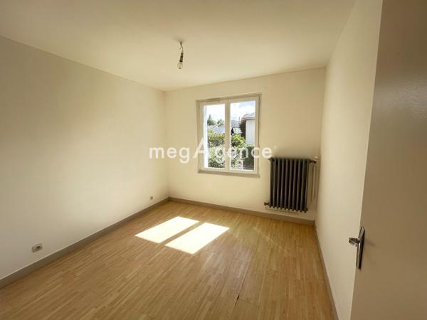 Maison à BERNAY, 27300 - 4 pièces 77m²