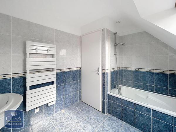 Maison à louer 4 pièces 77.34m²