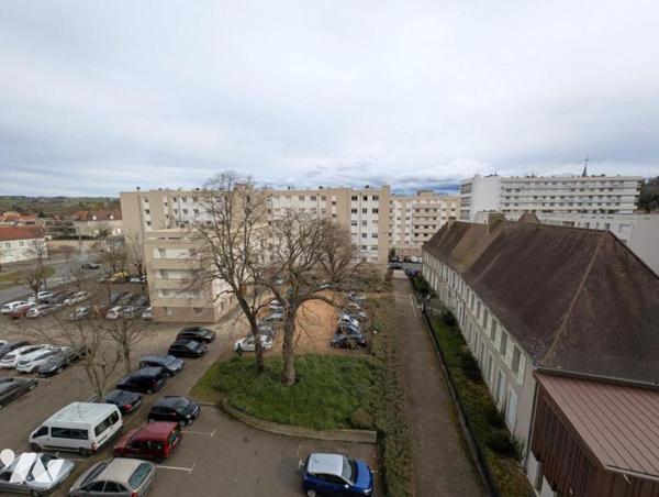 IDEAL INVESTISSEUR F2 OCCUPE CUSSET CENTRE