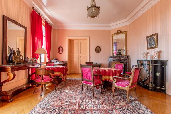 Château et dépendance dans son magnifique parc