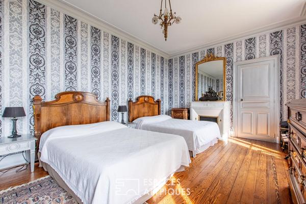 Château et dépendance dans son magnifique parc