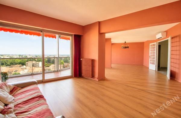 AGEN CENTRE VILLE - Appartement de standing traversant de 133m² avec 3 chambres (possibilité d'une 4ème), climatisation, séjour lumineux, balcon, garage et cellier