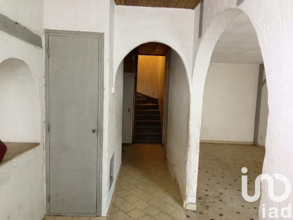 Maison 8 pièces de 209 m² à Scorbé-Clairvaux (86140)