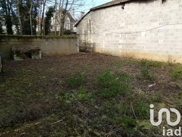 Maison 8 pièces de 209 m² à Scorbé-Clairvaux (86140)