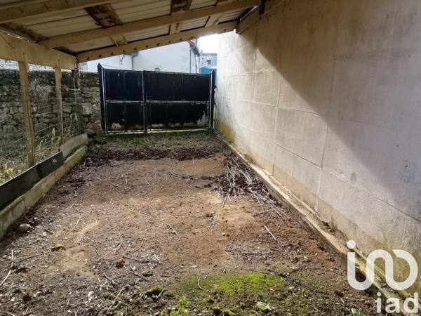 Maison 8 pièces de 209 m² à Scorbé-Clairvaux (86140)