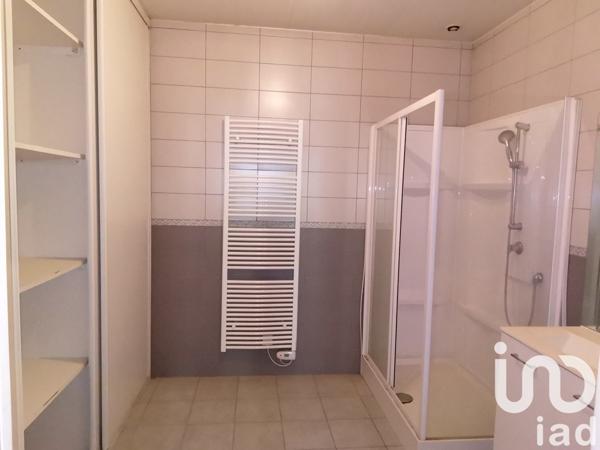 Maison 8 pièces de 209 m² à Scorbé-Clairvaux (86140)