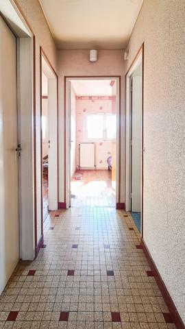 MONTREUIL - PARC MONTREAU- Pavillon à potentiel.