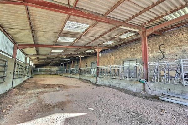 Ferme Saint Martin De Salencey 6 pièce(s) 157.5 m2