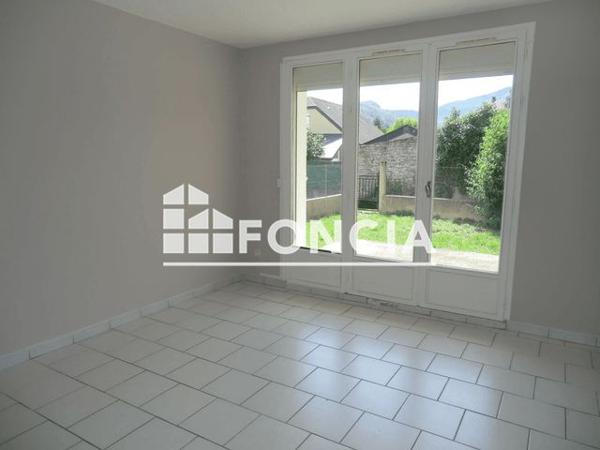 Location Appartement 3 pièces 47 m² - 21 CHEMIN DE LANNEDARRE Lourdes 65100