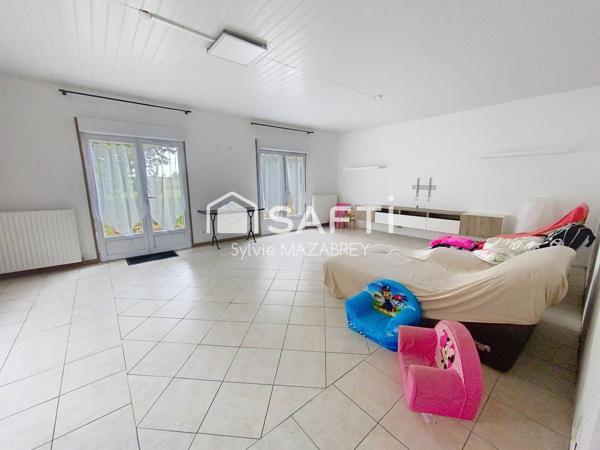 Coup de cœur assuré pour cette maison atypique pleine de charme, à 10 minutes de Bray-sur-Seine !