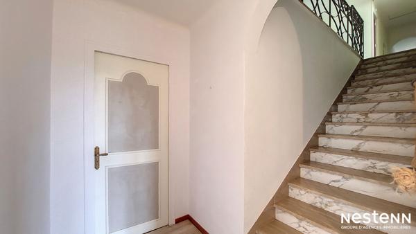 A vendre propriété de 260 m² avec piscine, dépendances, parc paysager et potentiel pour gîte ou double habitation, à Valence-Sur-Baïse
