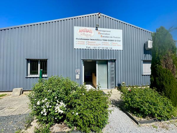 Local commercial -Entrepot + Bureaux - Montlouis Sur Loire