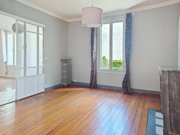 Au calme et proche de tout (RER, commerces, écoles, Marne), jolie maison fonctionnelle de 128 m²