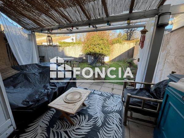 Location Maison 1 pièce 19.01 m² - 1600 CHEMIN DE BARGEMON Bagnols En Foret 83600