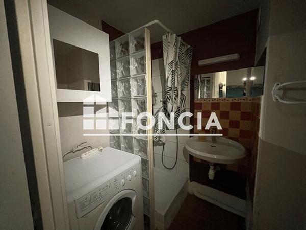 Location Maison 1 pièce 19.01 m² - 1600 CHEMIN DE BARGEMON Bagnols En Foret 83600