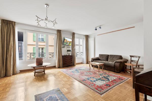 Saint Germain En Laye - Hypercentre 5 pièce(s) 95.34 m2 Loyer 2 400 €/mois charges comprises **  - Référence  18412