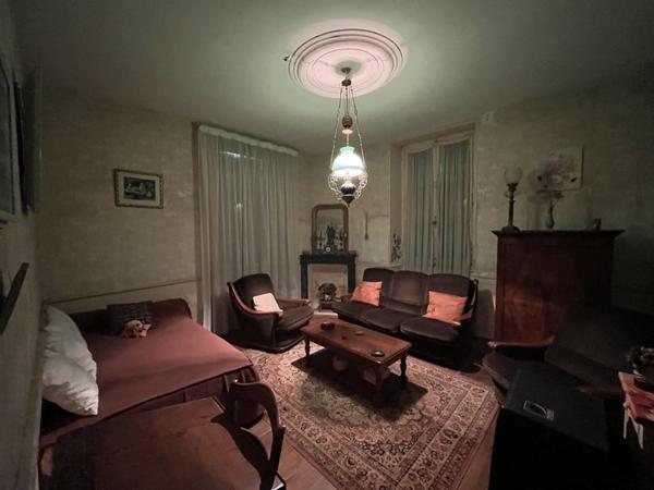 Maison à vendre |  Varaignes |  7 pièces | 225 m²