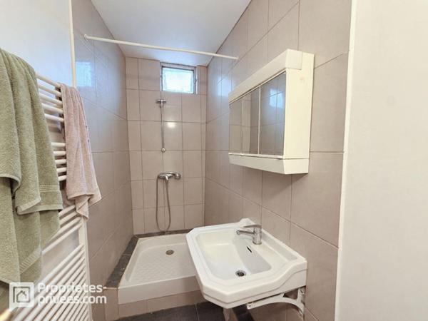 Maison de ville louée - 79 m², 3 chambres - 84260 SARRIANS - 120 000 Euros