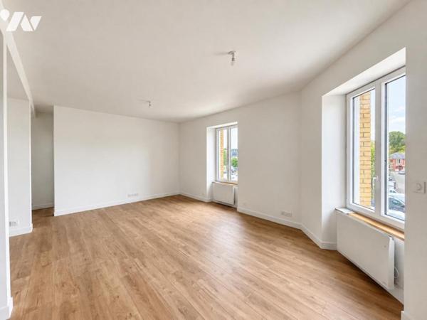 DINARD - Centre-ville - Appartement T4 en duplex - 75,99 m² Carrez - 91,51 m² au sol - 3 chambres