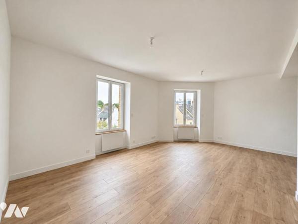 DINARD - Centre-ville - Appartement T4 en duplex - 75,99 m² Carrez - 91,51 m² au sol - 3 chambres