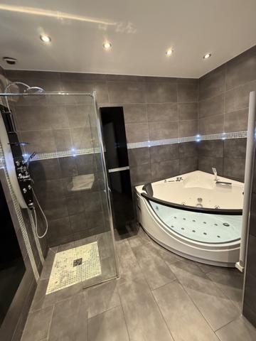 MAISON/ VILLA 7 pièces avec 1 APPARTEMENT INDEPENDANT