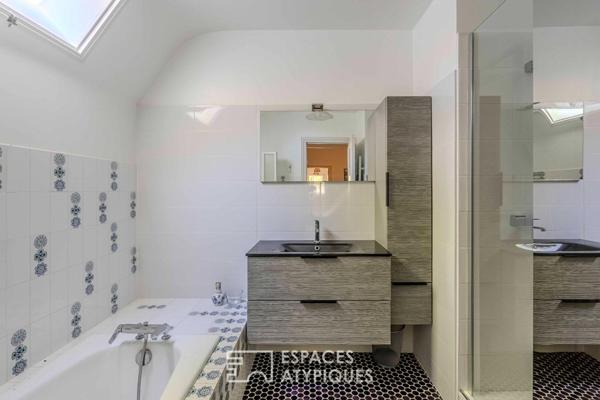 L’élégance d’une villa familiale dans un cadre naturel préservé