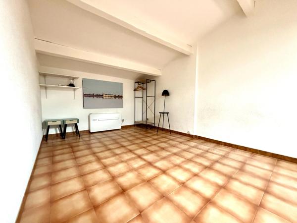 APPARTEMENT 2 PIÈCES 45 M2 AIGUES MORTES