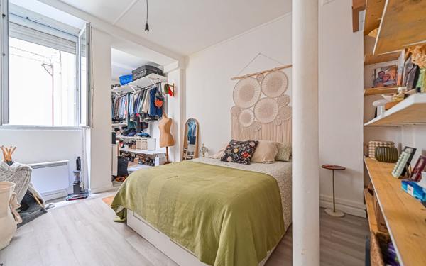 Appartement à vendre    2 pièces • 40,14 m2 Paris 11
